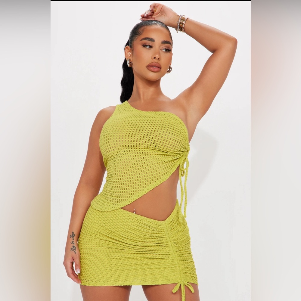 •Keep Calling Mini Skirt Set• - Picture 2 of 6